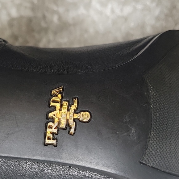 PRADA  LEATHER ankle boots size 5.5 - Picture 17 of 17